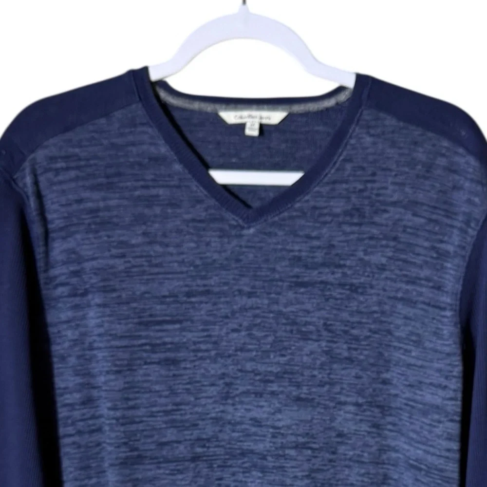 Calvin Klein Mens Sweater Size Medium Quiet Luxury Preppy Blue V Neck‎ Heritage